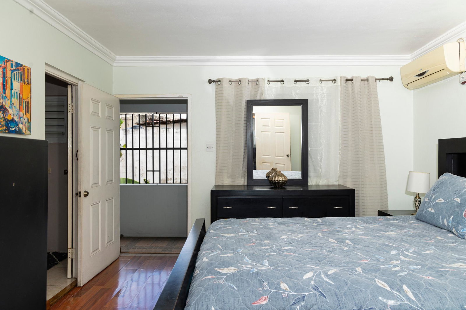 Fifth image of 7-2 Mannings Hill Road in Kingston 8, St. Andrew, Jamaica - property is For Rent