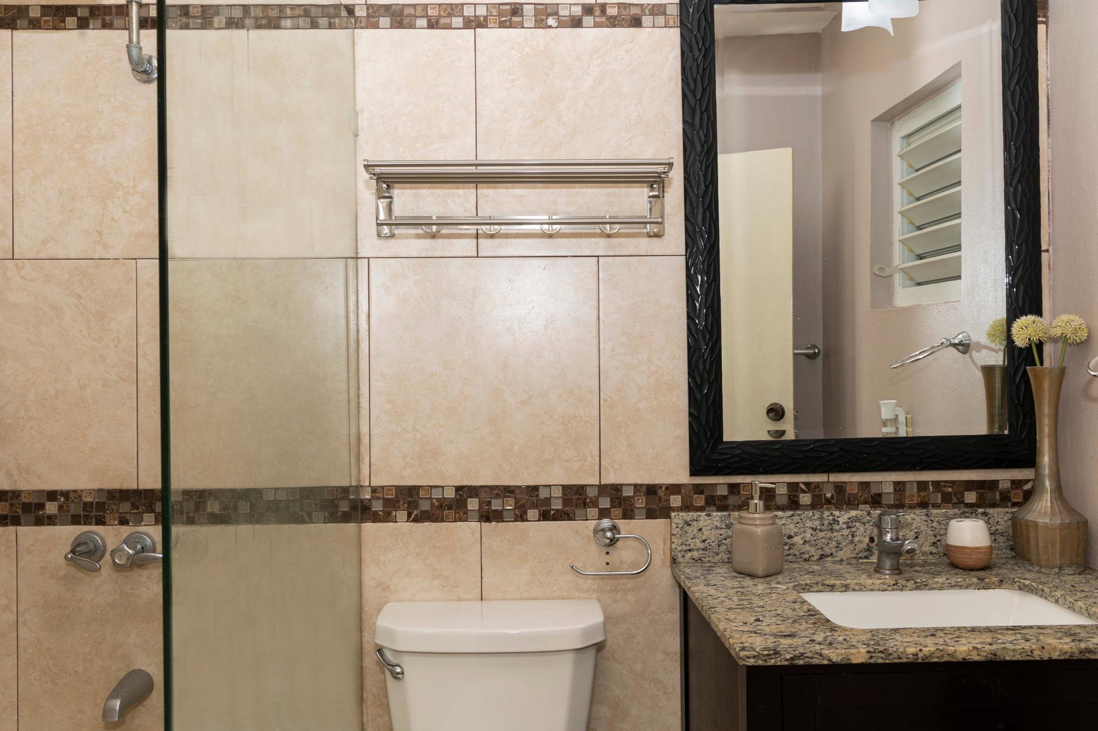 Sixth image of 7-2 Mannings Hill Road in Kingston 8, St. Andrew, Jamaica - property is For Rent