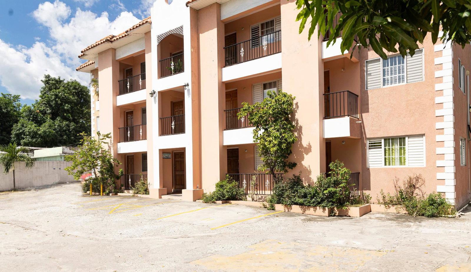 Seventh image of 7-2 Mannings Hill Road in Kingston 8, St. Andrew, Jamaica - property is For Rent
