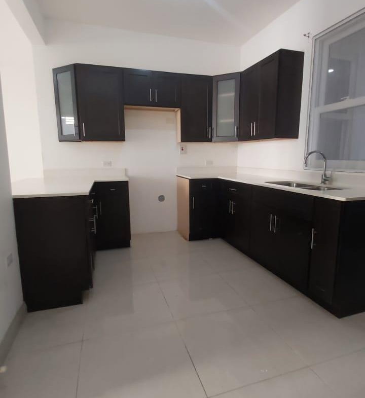 Second image of 304-200 Red Hills Road in Kingston 19, St. Andrew, Jamaica - property is For Rent