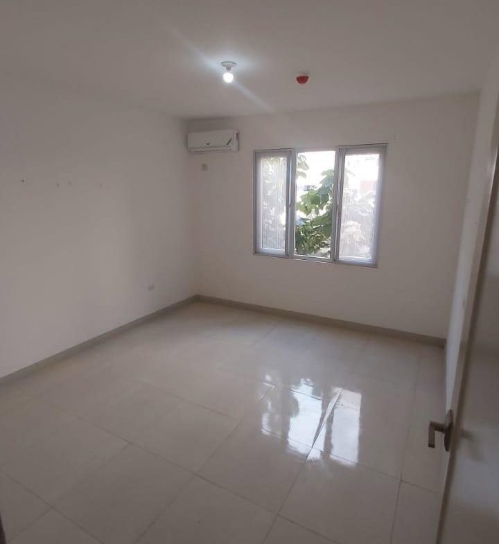 Seventh image of 304-200 Red Hills Road in Kingston 19, St. Andrew, Jamaica - property is For Rent