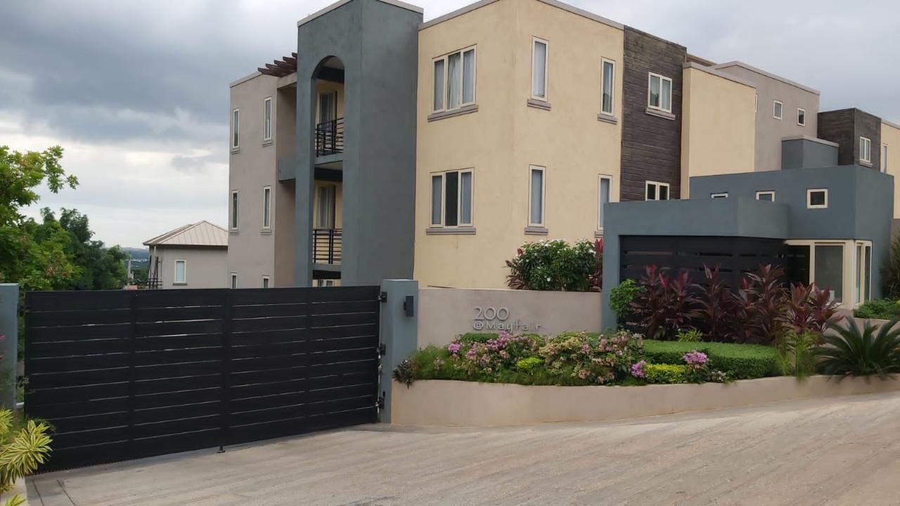 First image of 304-200 Red Hills Road in Kingston 19, St. Andrew, Jamaica - property is For Rent