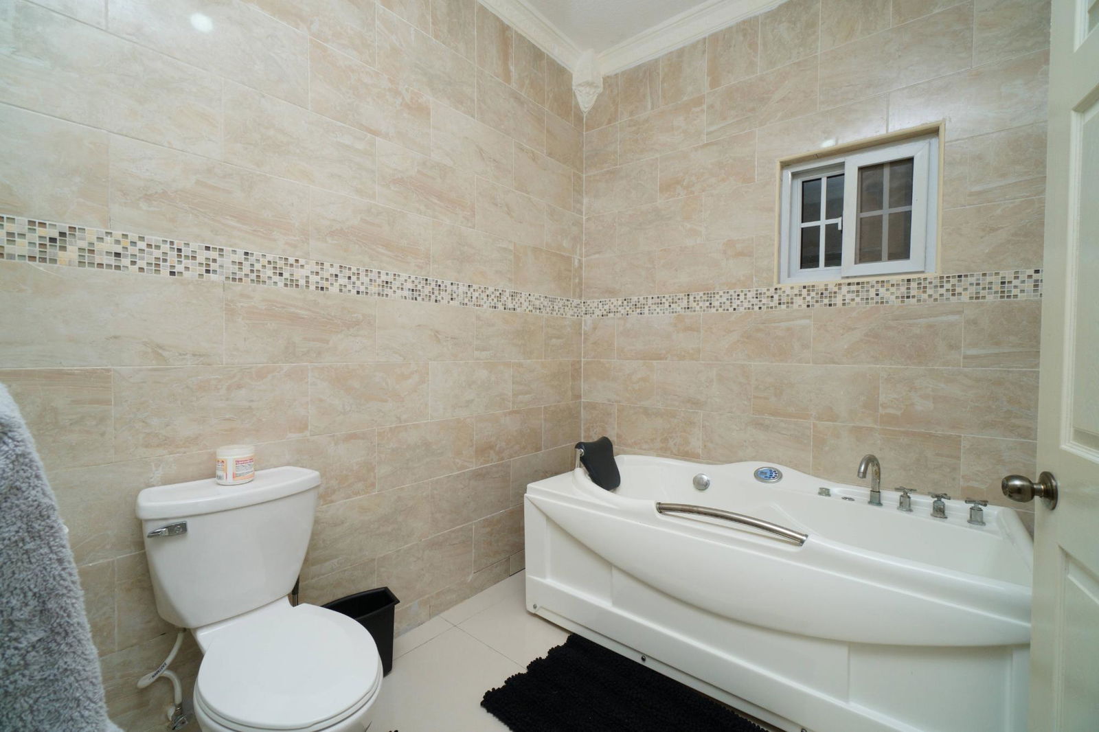 Fourth image of 18 Mayfair Avenue, Kingston in Red Hills, St. Andrew, Jamaica - property is For Rent