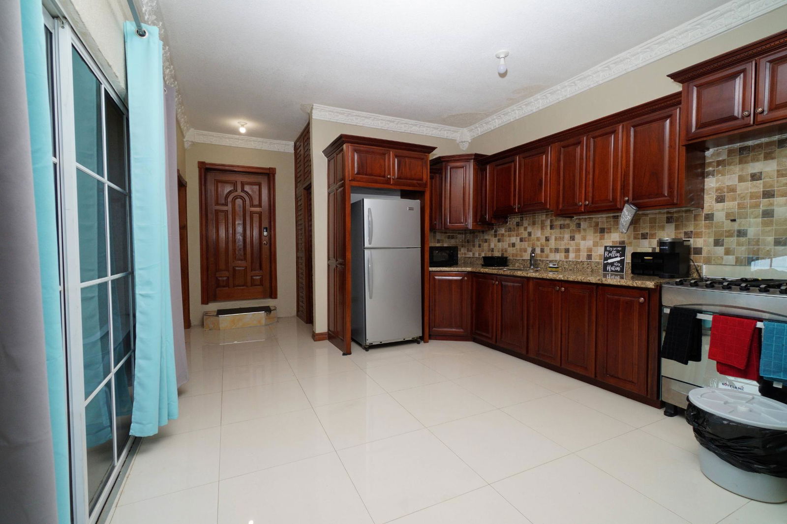 Ninth image of 18 Mayfair Avenue, Kingston in Red Hills, St. Andrew, Jamaica - property is For Rent