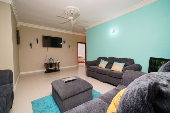 Fourteenth image of 18 Mayfair Avenue, Kingston in Red Hills, St. Andrew, Jamaica - property is For Rent