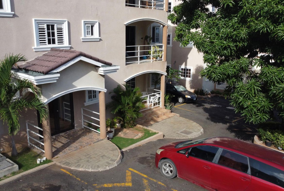 Seventeenth image of 18 Mayfair Avenue, Kingston in Red Hills, St. Andrew, Jamaica - property is For Rent
