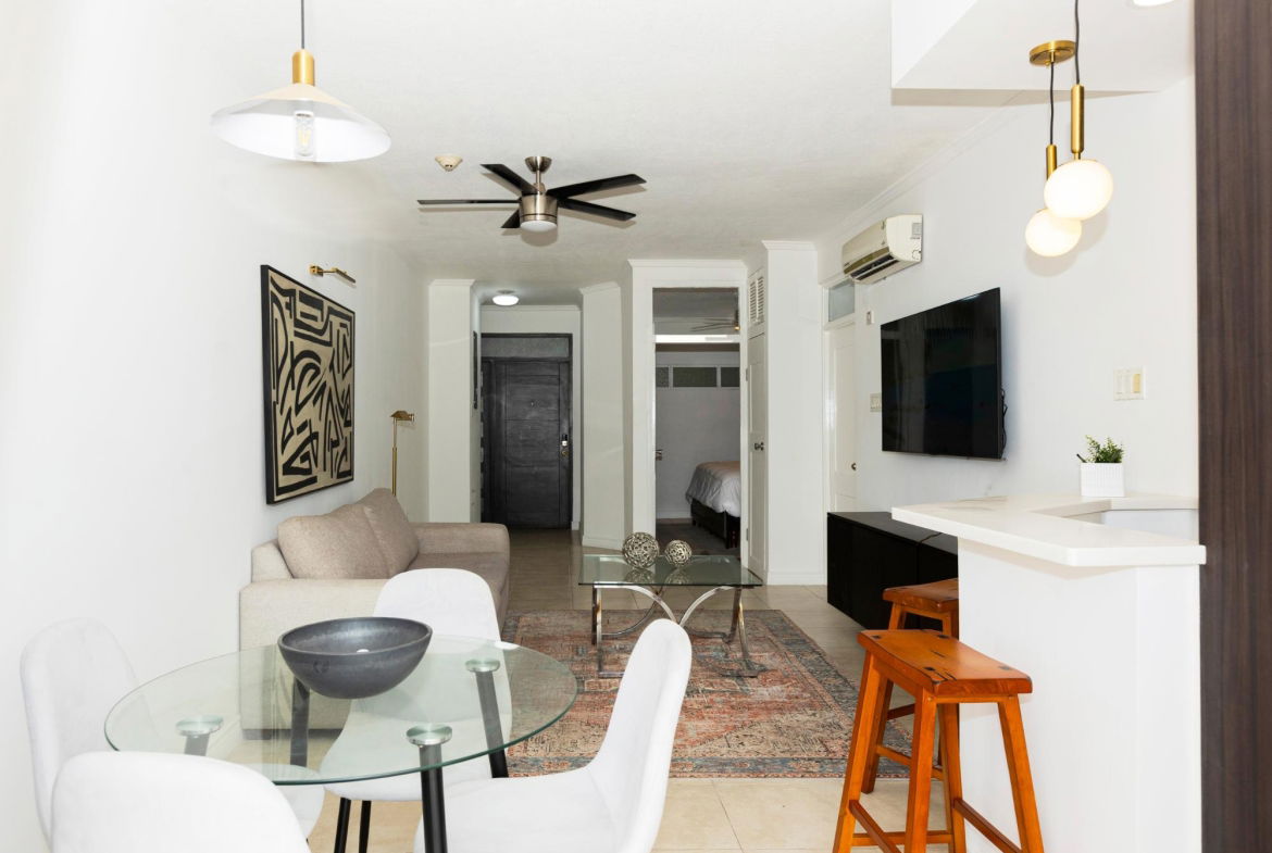 Seventh image of 20-6 Brompton in NEW KINGSTON, St. Andrew, Jamaica - property is For Rent