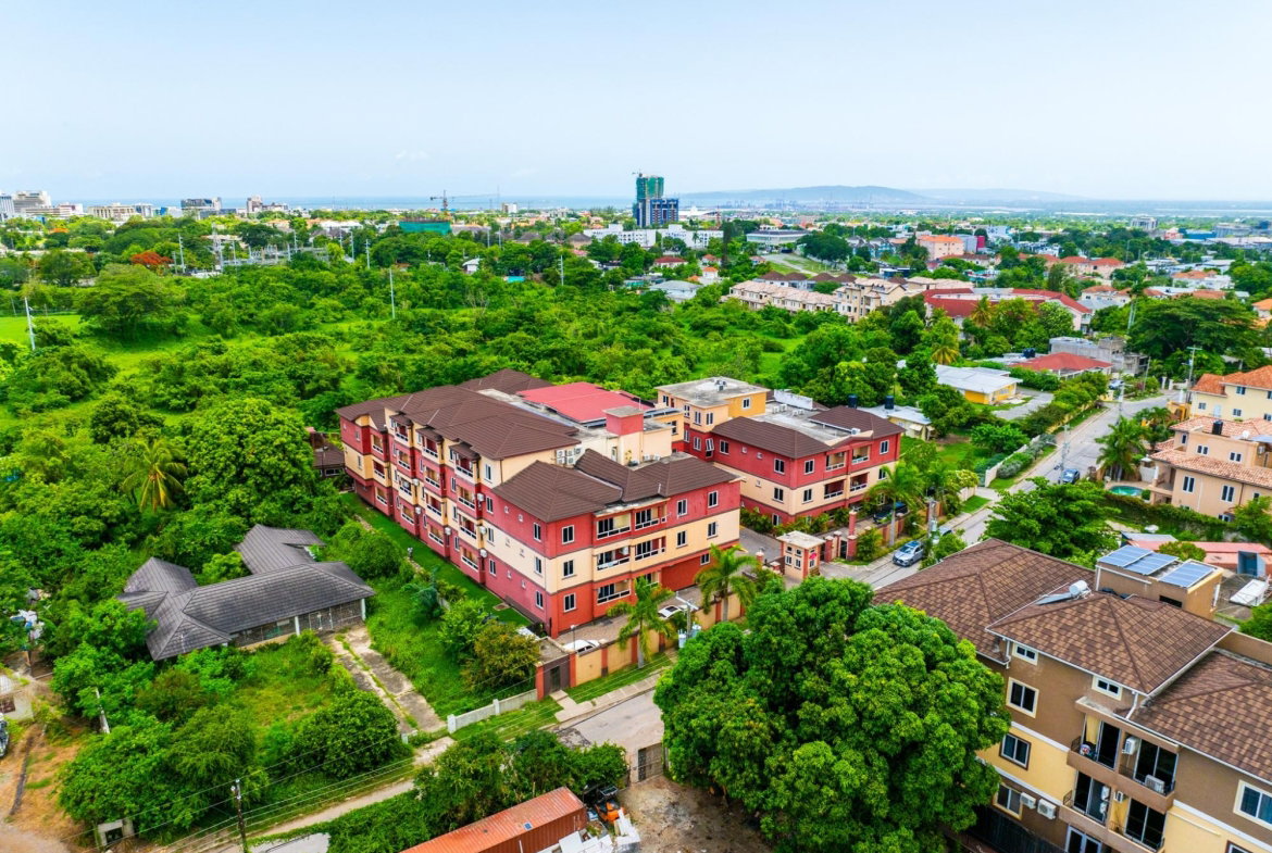 Thirtieth image of 21-9-11 Washington Drive in Kingston 10, St. Andrew, Jamaica - property is For Sale