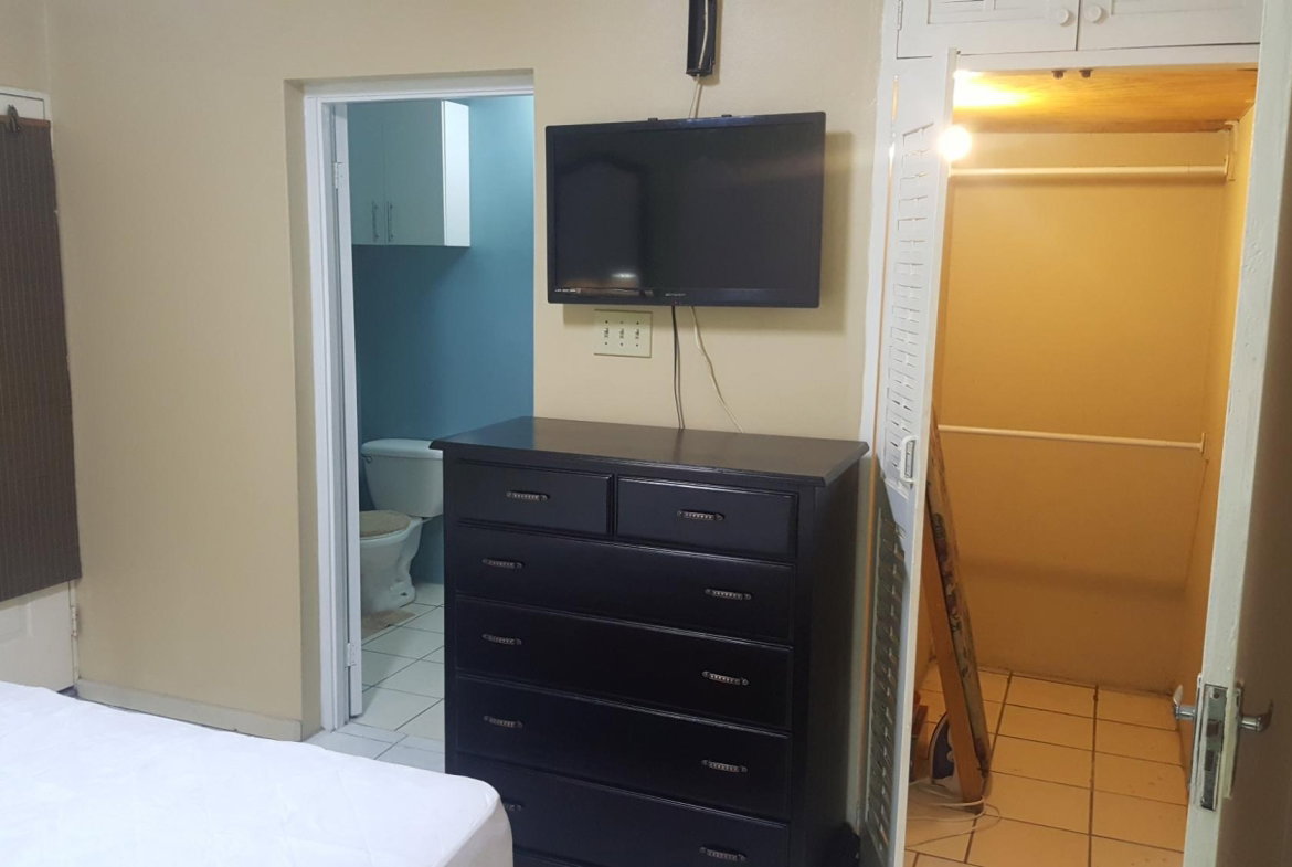 Eighteenth image of 9-10 Central Avenue in Kingston 10, St. Andrew, Jamaica - property is For Sale