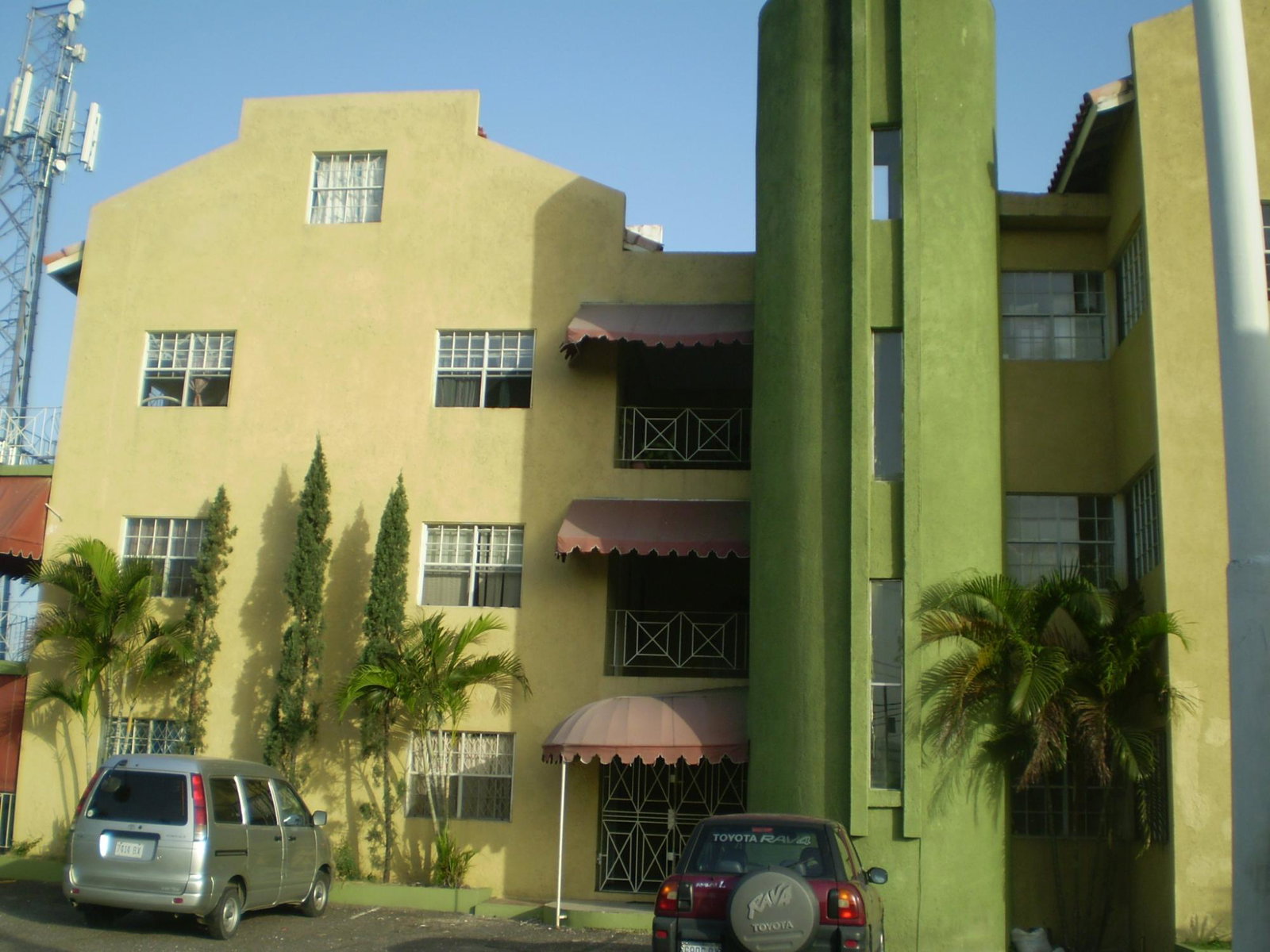 Spacious-1-Bedroom-Apartment-for-Sale-in-Sunbury-Apartments-St.-Andrew Fourth image of 9-10 Central Avenue in Kingston 10, St. Andrew, Jamaica - property is For Sale