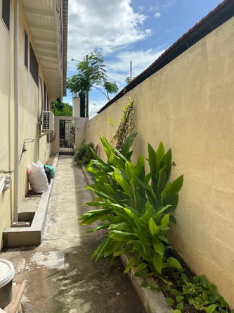 Seventeenth image of 2 Biscayne Close in Kingston 8, St. Andrew, Jamaica - property is For Rent