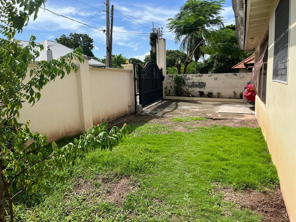 Eighteenth image of 2 Biscayne Close in Kingston 8, St. Andrew, Jamaica - property is For Rent