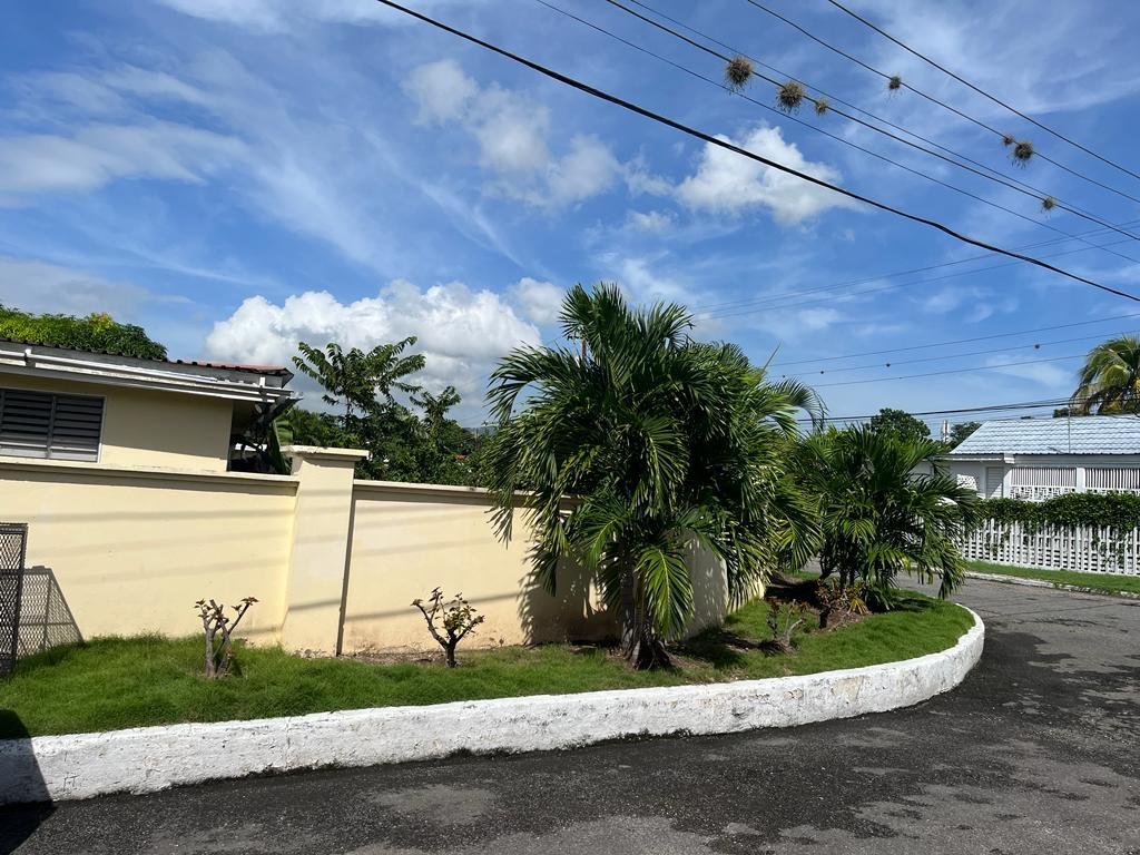 Nineteenth image of 2 Biscayne Close in Kingston 8, St. Andrew, Jamaica - property is For Rent