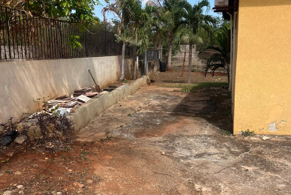 Ninth image of 942 St. Anne's Close, Green a in Green Acres, St. Catherine, Jamaica - property is For Rent