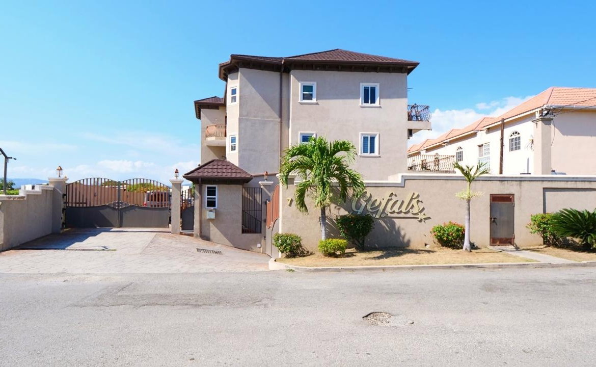 Twenty-Fifth image of 15-7 Ottawa Avenue, Kingston 6 in Kingston 6, St. Andrew, Jamaica - property is For Rent