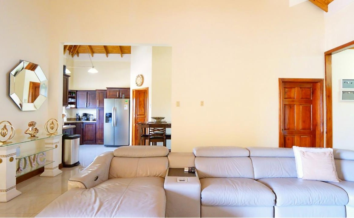 Seventh image of 15-7 Ottawa Avenue, Kingston 6 in Kingston 6, St. Andrew, Jamaica - property is For Rent