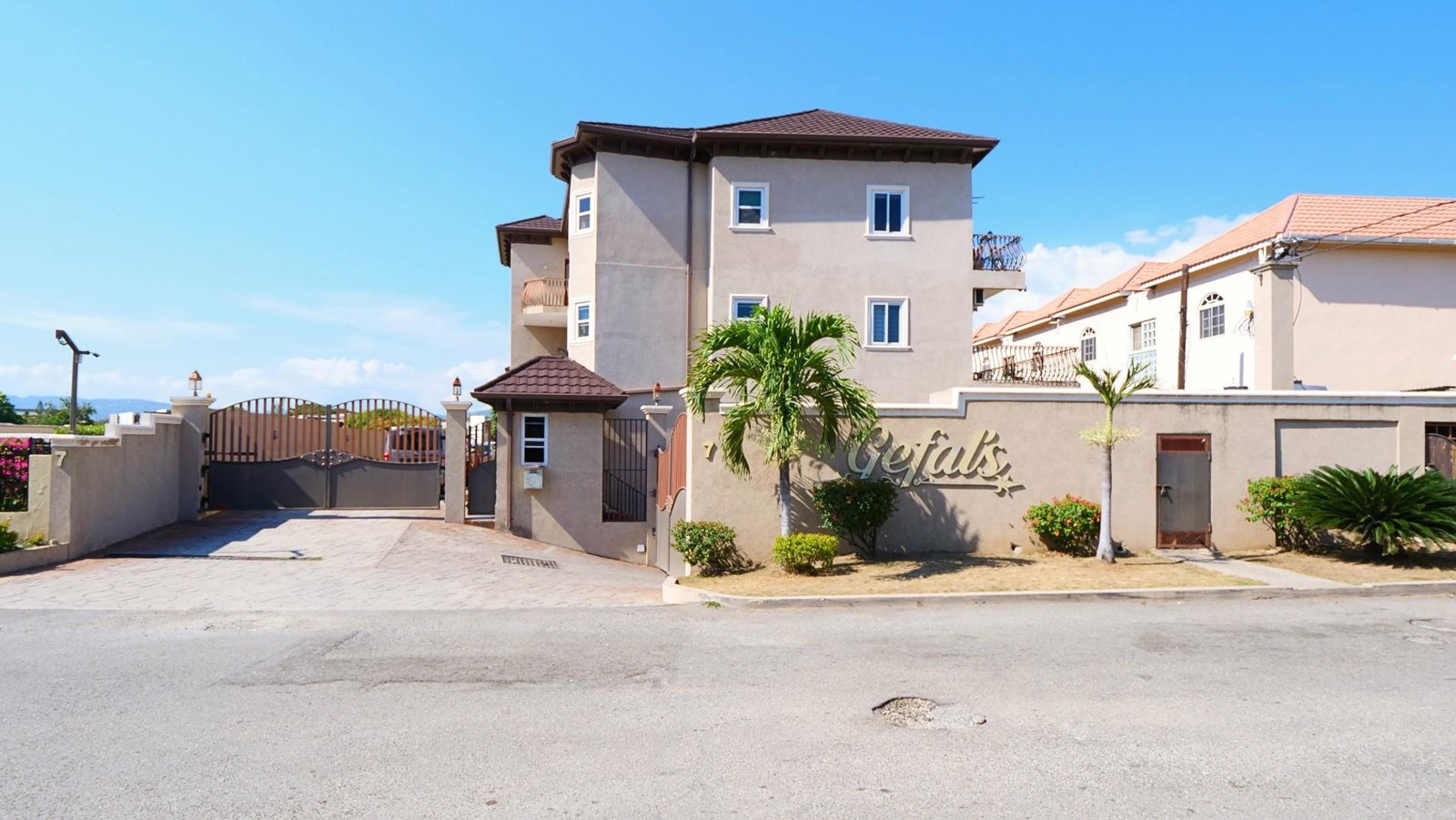 Eighth image of 31-7 Ottawa Avenue in Kingston 6, St. Andrew, Jamaica - property is For Rent