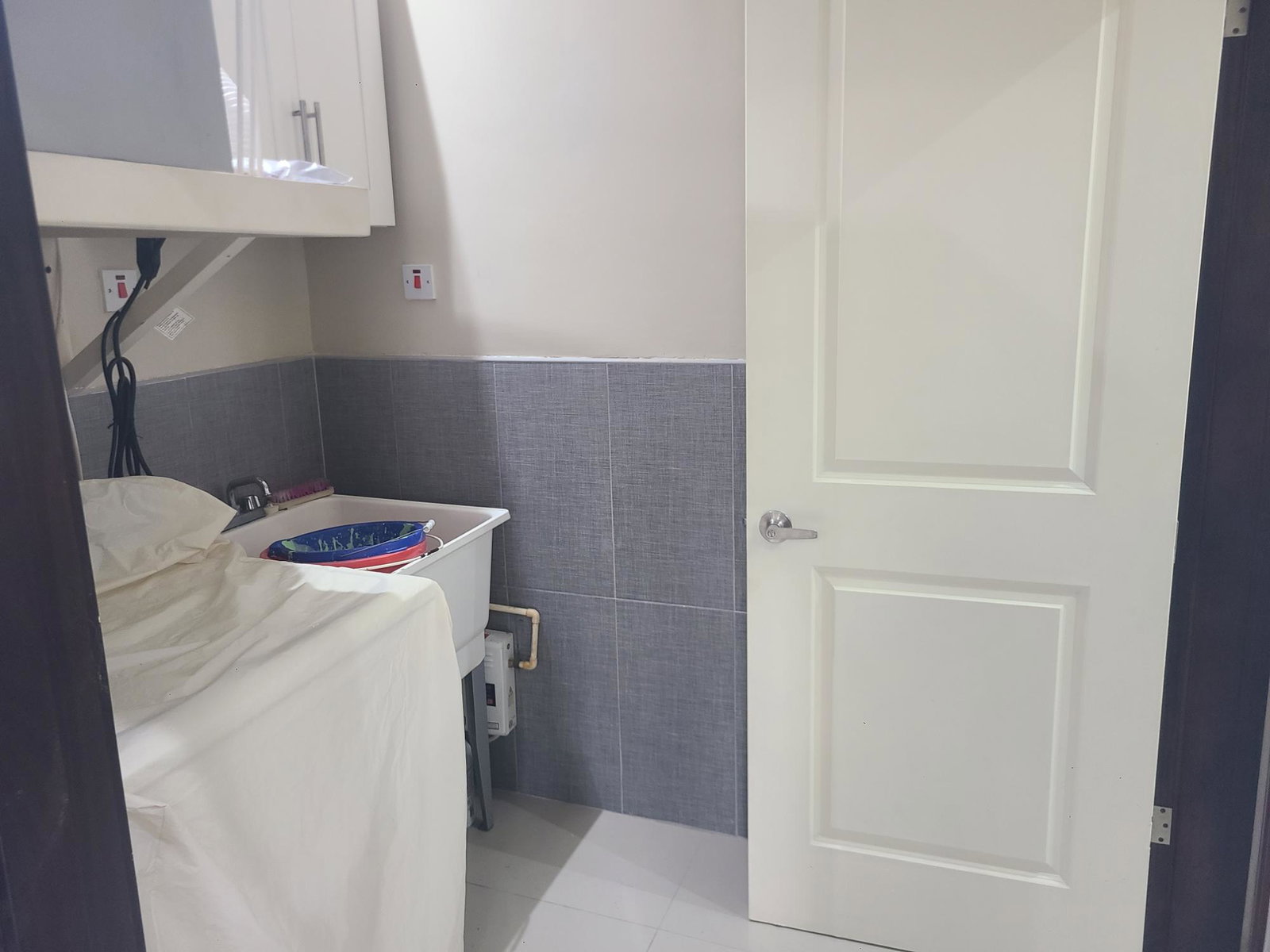 Seventh image of 17-21 Kings Drive, Kingston 6 in Kingston 6, St. Andrew, Jamaica - property is For Rent
