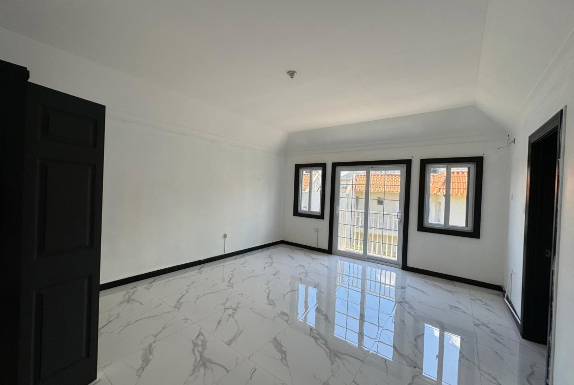 Seventh image of 8-4 Ravinia in Kingston 6, St. Andrew, Jamaica - property is For Rent