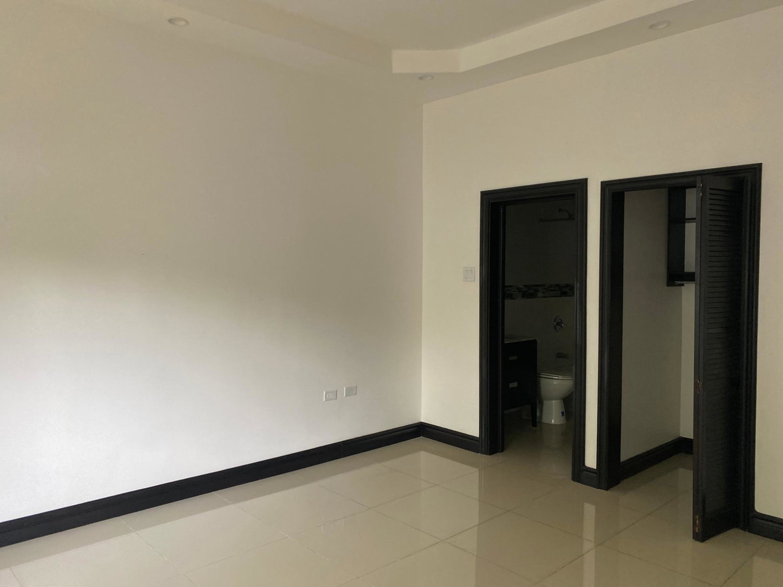 Eleventh image of 1-25 Widcombe Road in Kingston 6, St. Andrew, Jamaica - property is For Rent