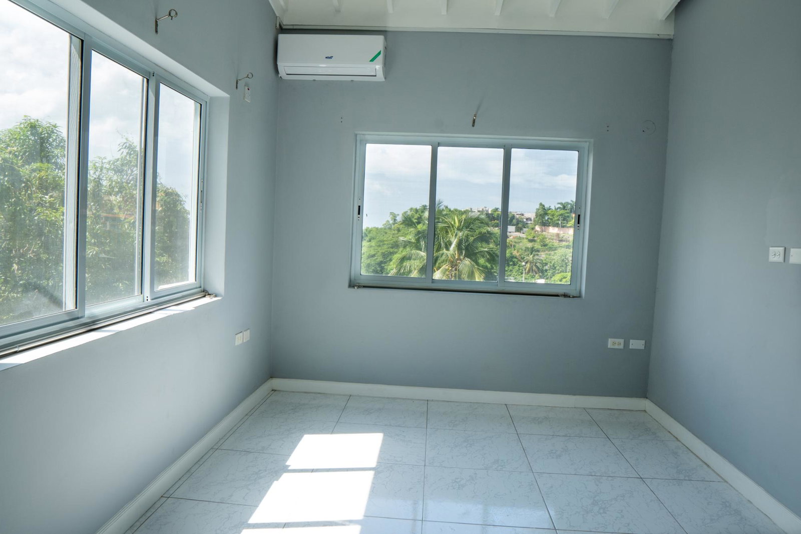 Thirteenth image of 8-48 Portview Road, Kingston 8 in Kingston 8, St. Andrew, Jamaica - property is For Rent