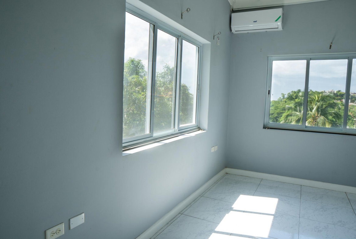 Fifteenth image of 8-48 Portview Road, Kingston 8 in Kingston 8, St. Andrew, Jamaica - property is For Rent