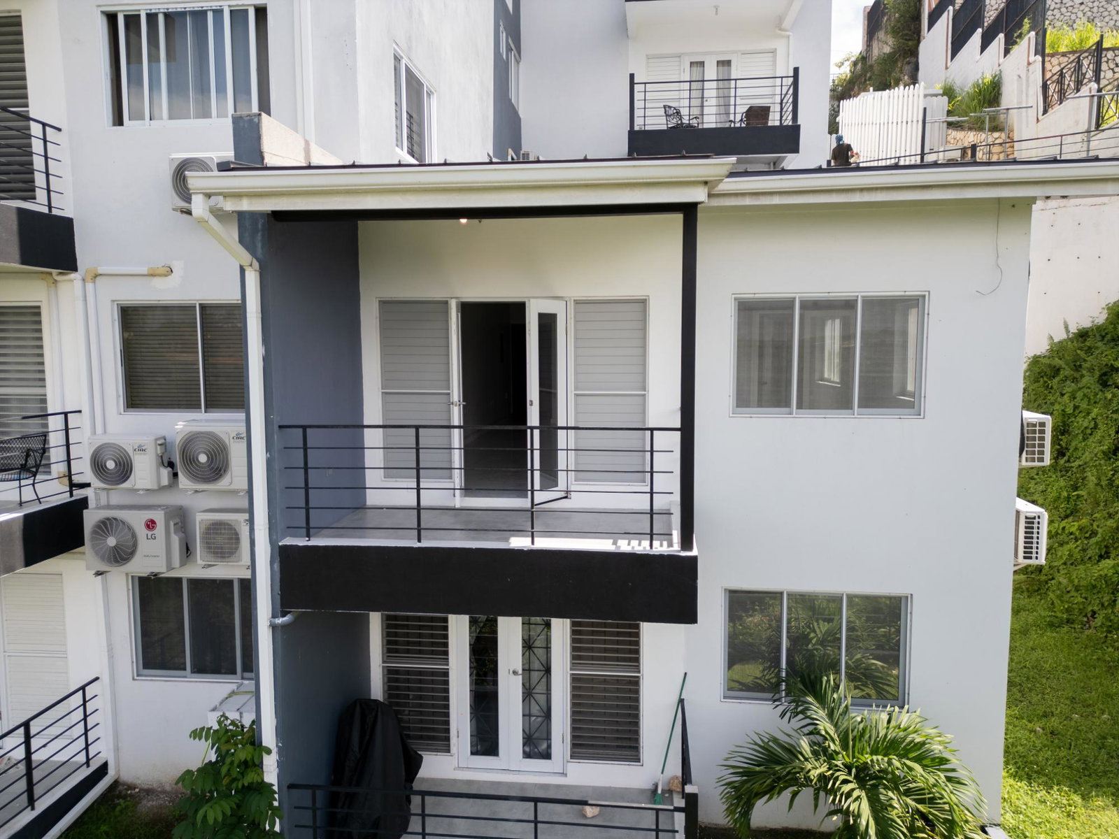 Fourth image of 8-48 Portview Road, Kingston 8 in Kingston 8, St. Andrew, Jamaica - property is For Rent