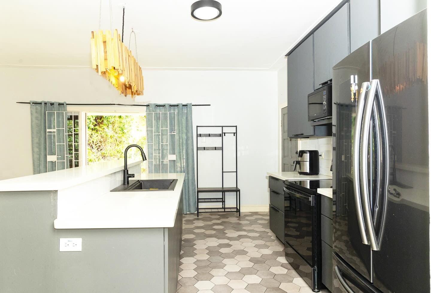 Fifth image of 4 Grosvenor Terrace, Kingst in KINGSTON, Kingston, Jamaica - property is For Rent