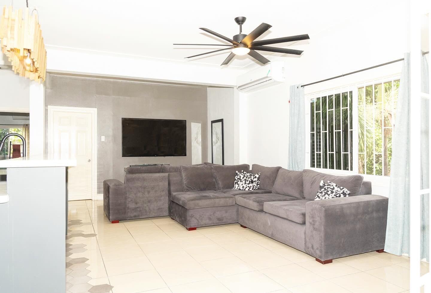 Sixth image of 4 Grosvenor Terrace, Kingst in KINGSTON, Kingston, Jamaica - property is For Rent