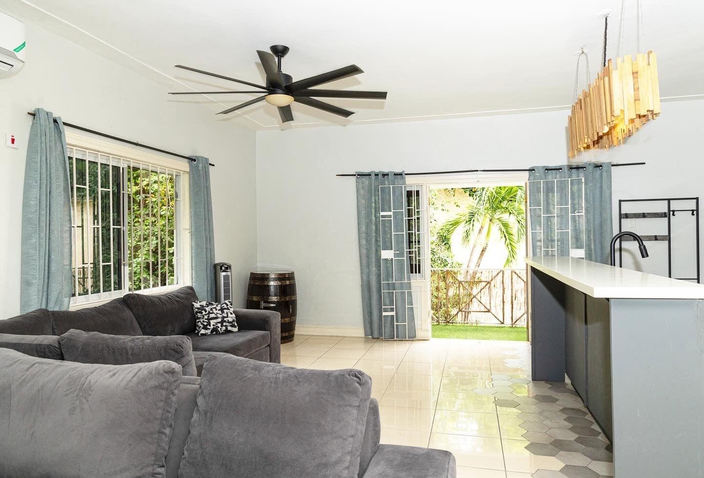 Tenth image of 4 Grosvenor Terrace, Kingst in KINGSTON, Kingston, Jamaica - property is For Rent
