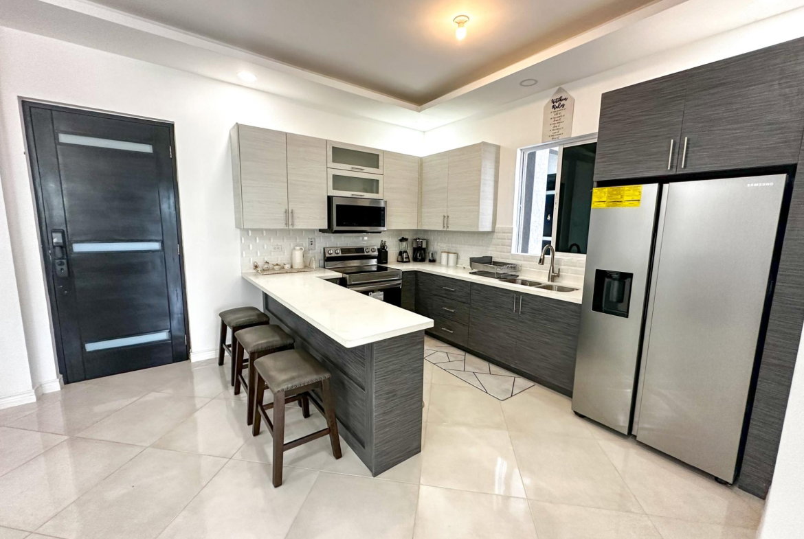 Fifth image of 5-6 Winston Avenue in Kingston 6, St. Andrew, Jamaica - property is For Rent
