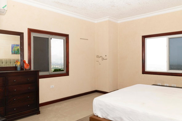 Eighth image of 14-4 West Kirkland Heights, ki in KINGSTON, Kingston, Jamaica - property is For Rent