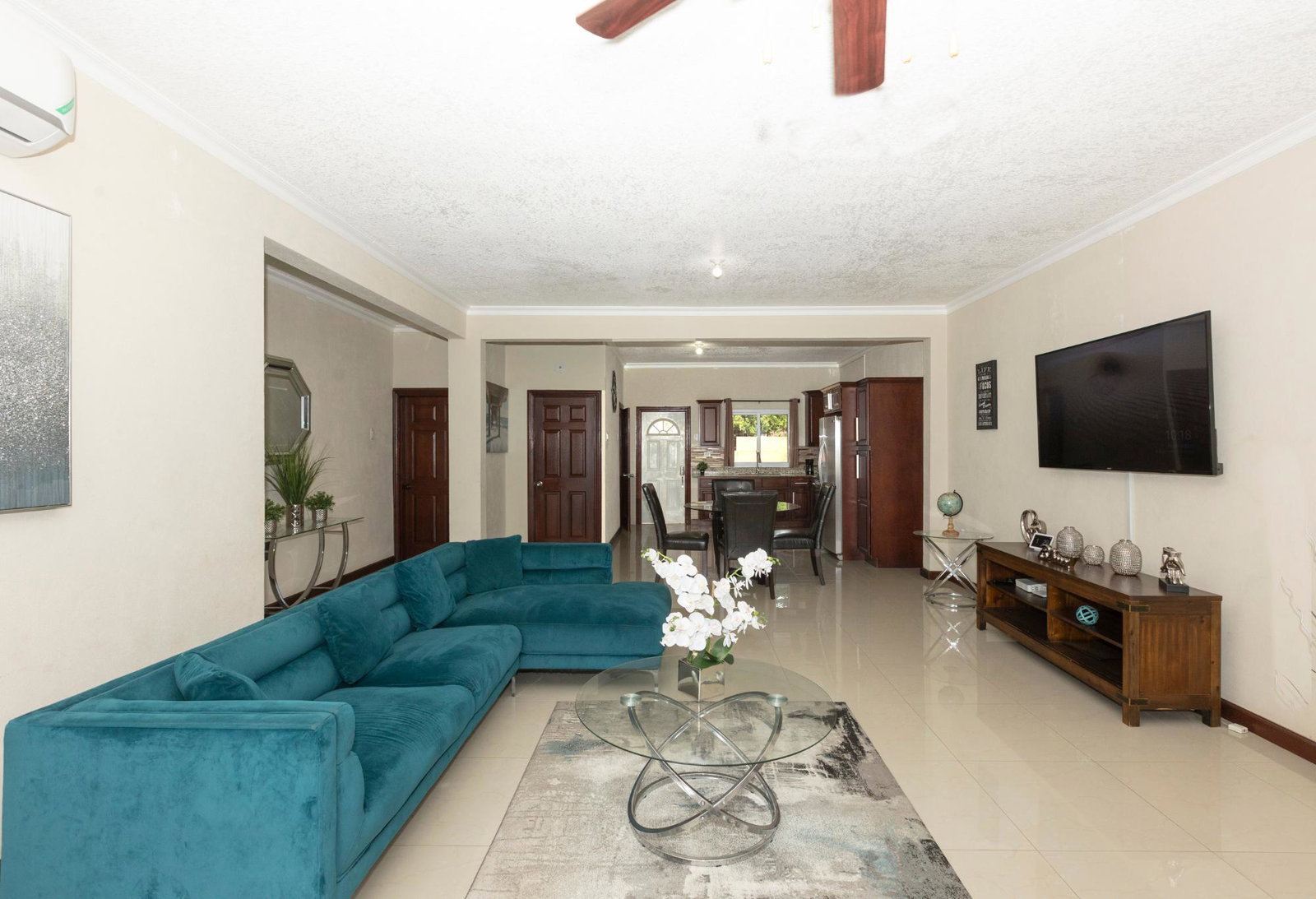 Third image of 12-4 West Kirkland Heights in Kingston 19, St. Andrew, Jamaica - property is For Rent