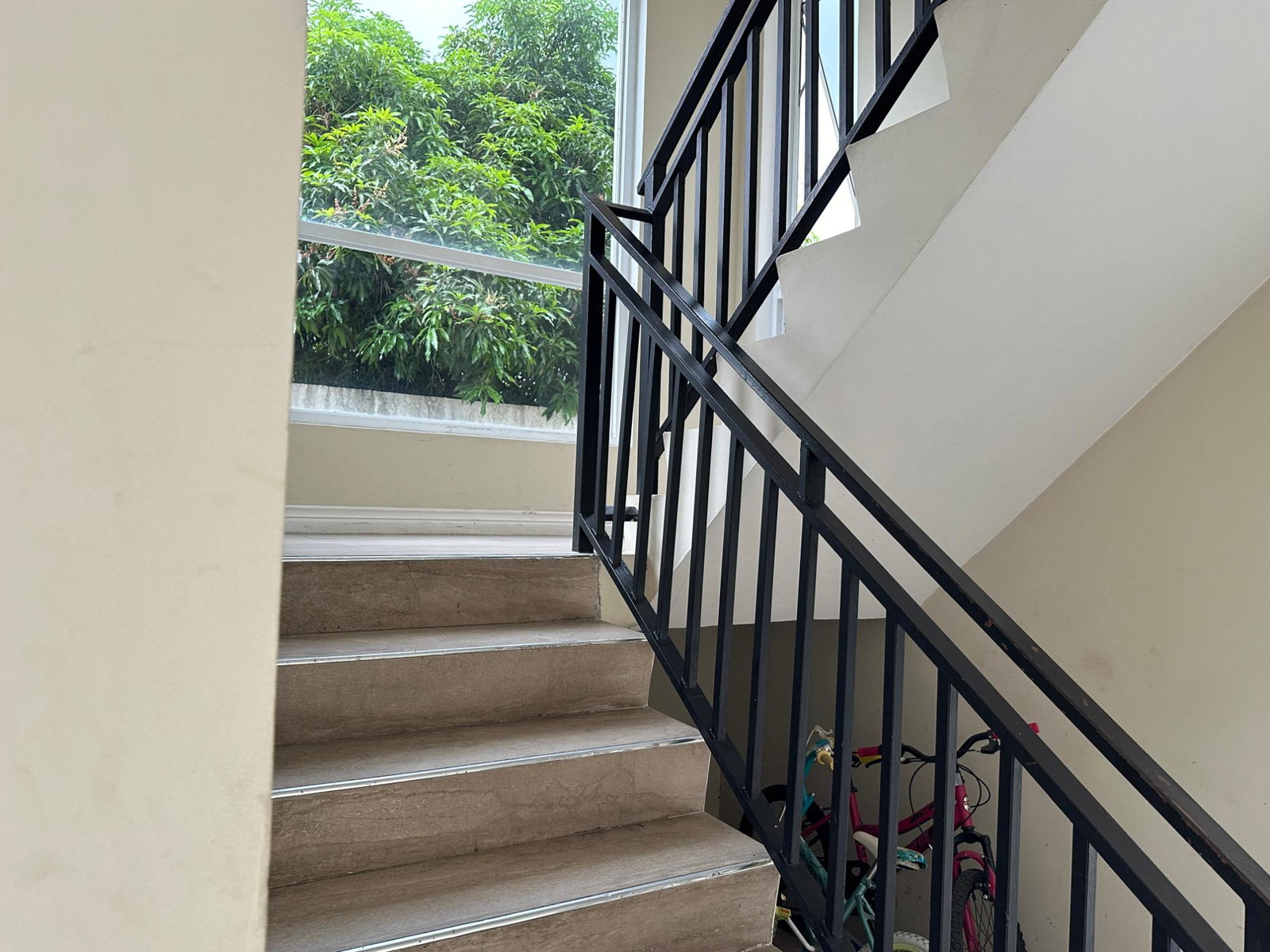 Thirtieth image of 5-9 Swansea Avenue in Kingston 19, St. Andrew, Jamaica - property is For Rent