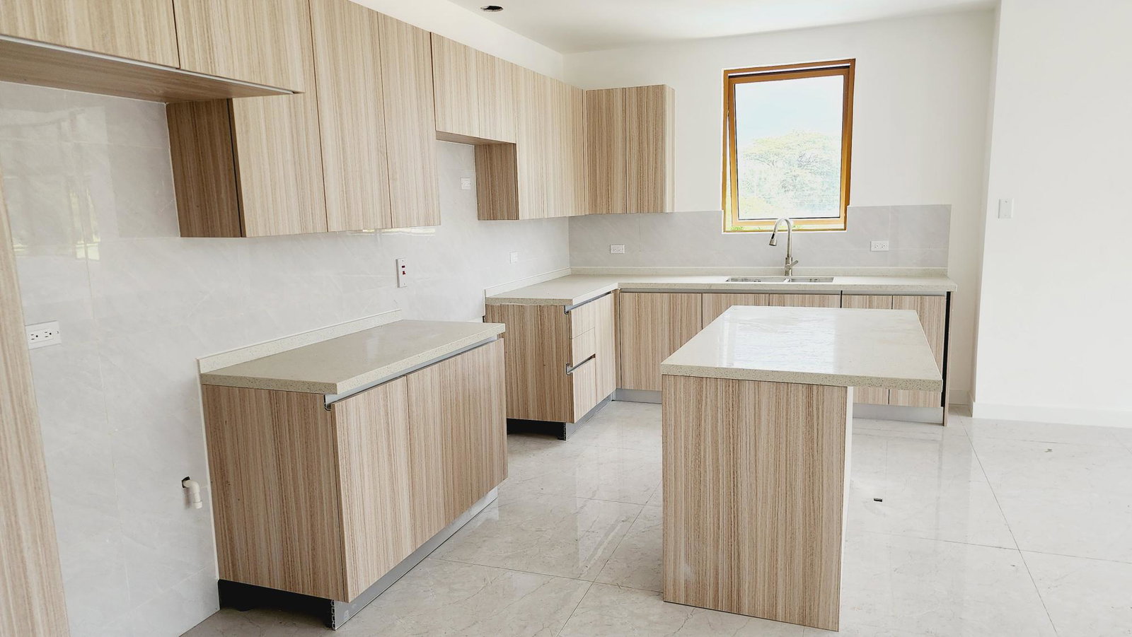 Fifth image of 6-30 Wellington Drive in Kingston 6, St. Andrew, Jamaica - property is For Rent