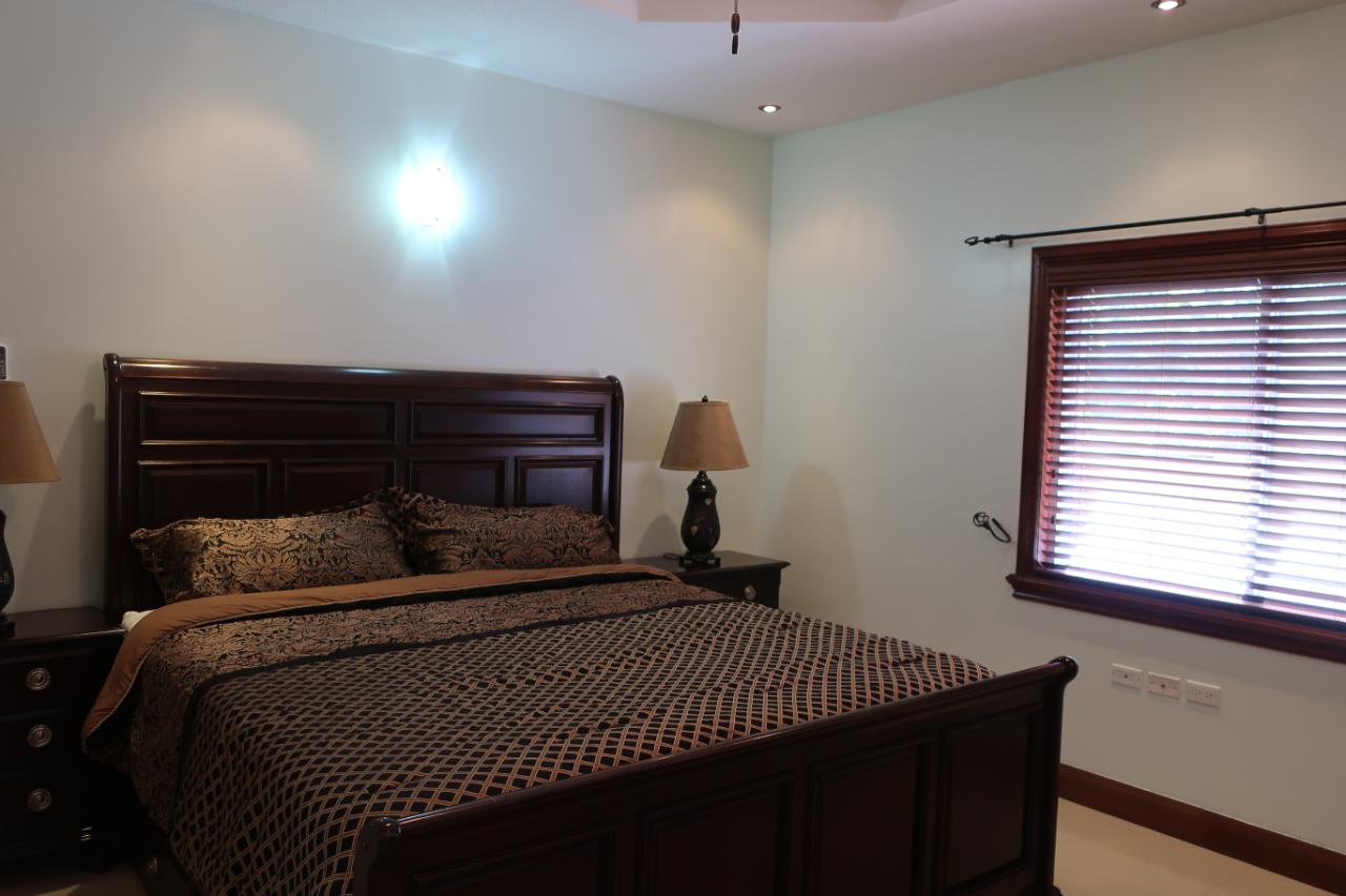 Twentieth image of 10-12 Dillsbury Avenue in Kingston 6, St. Andrew, Jamaica - property is For Sale