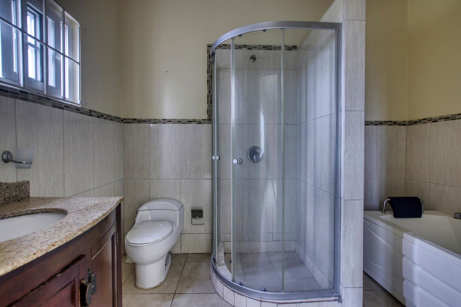 Third image of Apt 6a-23 Hill Road, Norbrook in Kingston 8, St. Andrew, Jamaica - property is For Sale