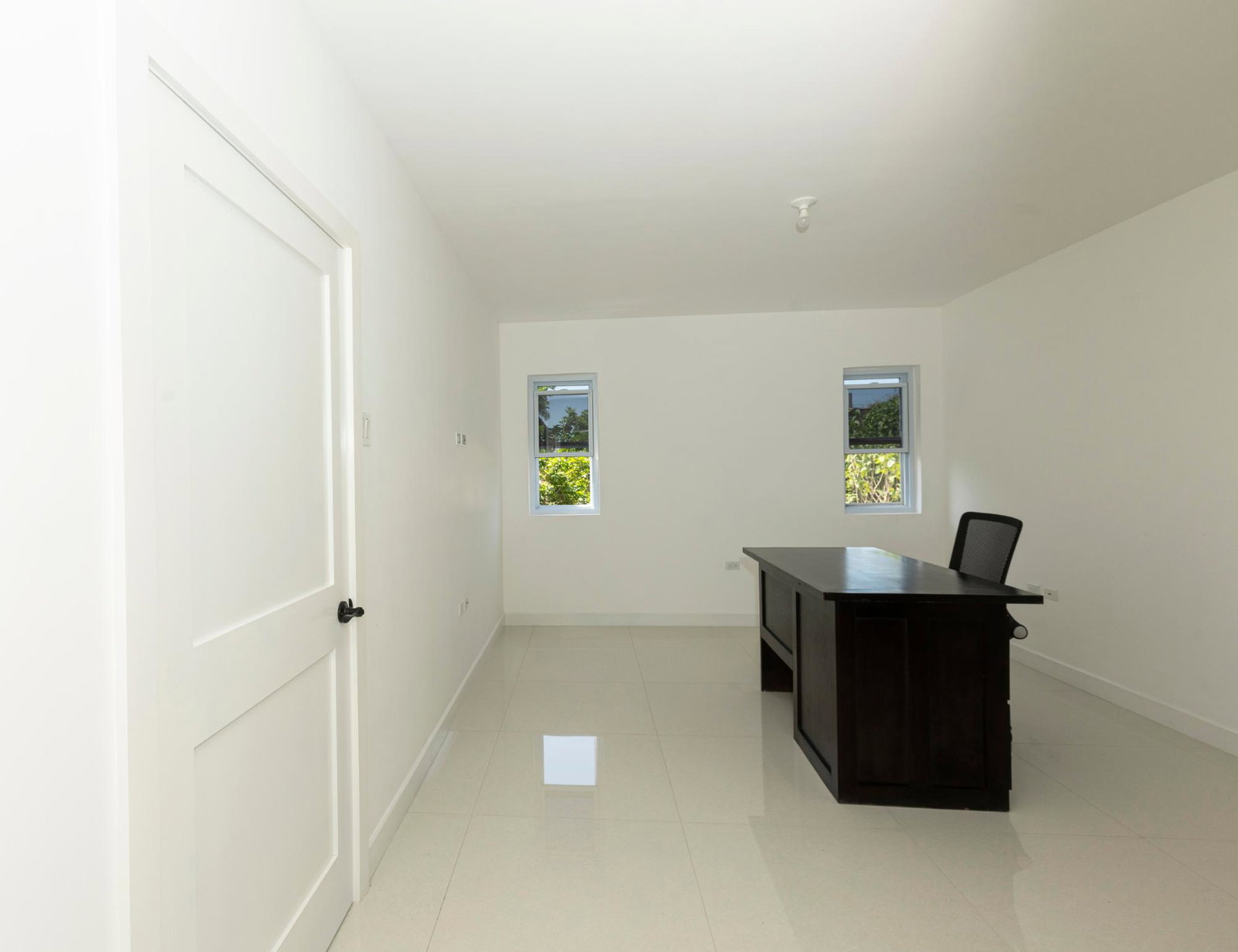 Eleventh image of 304-22a East Kings House Road in Kingston 6, St. Andrew, Jamaica - property is For Sale