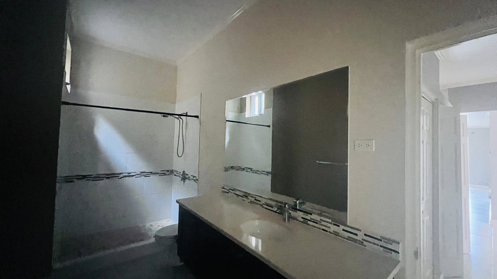 Eighteenth image of 2b- Stanley Terrace, Kingston in Kingston 19, St. Andrew, Jamaica - property is For Rent