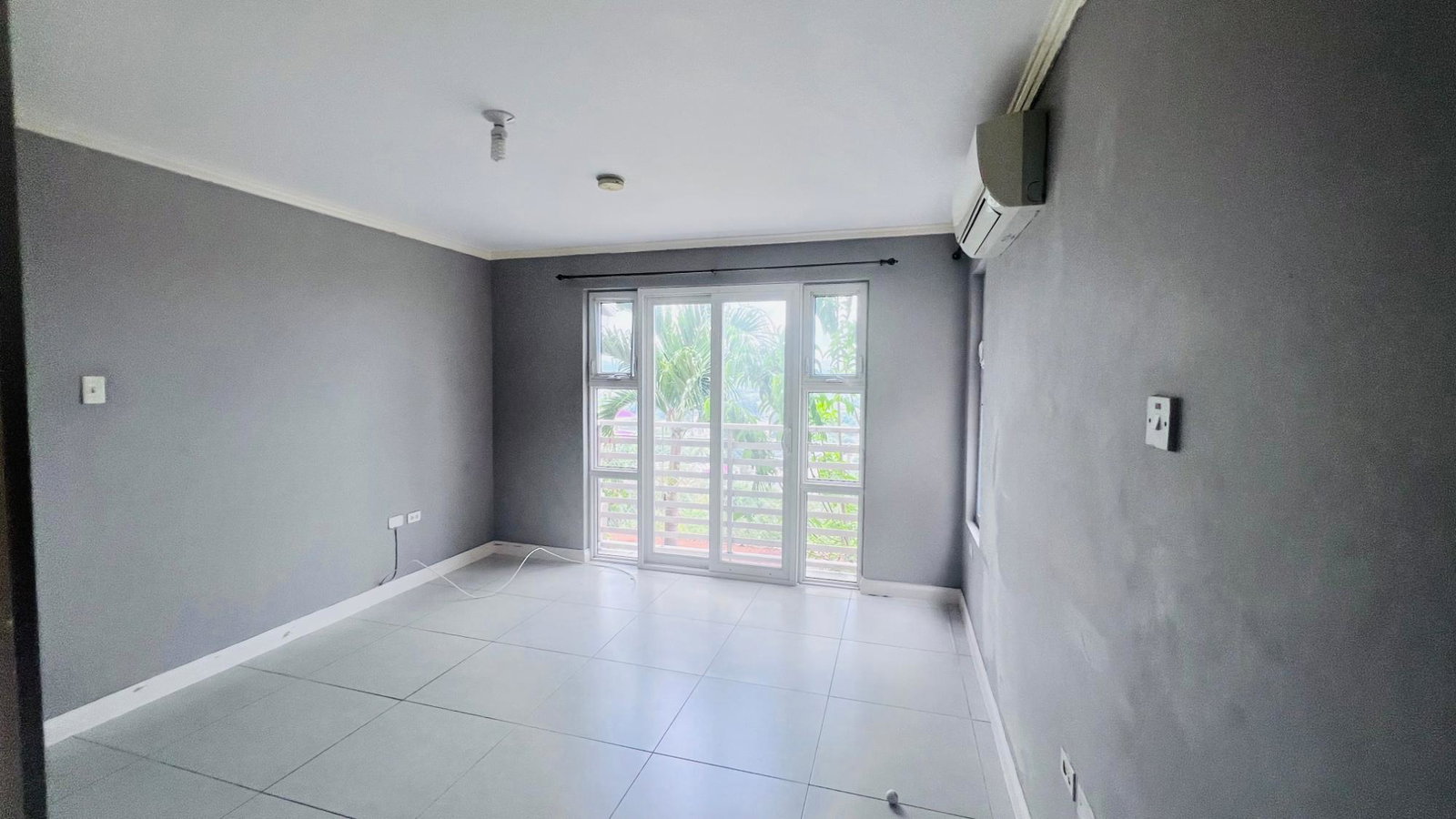 Tenth image of 2b- Stanley Terrace, Kingston in Kingston 19, St. Andrew, Jamaica - property is For Rent