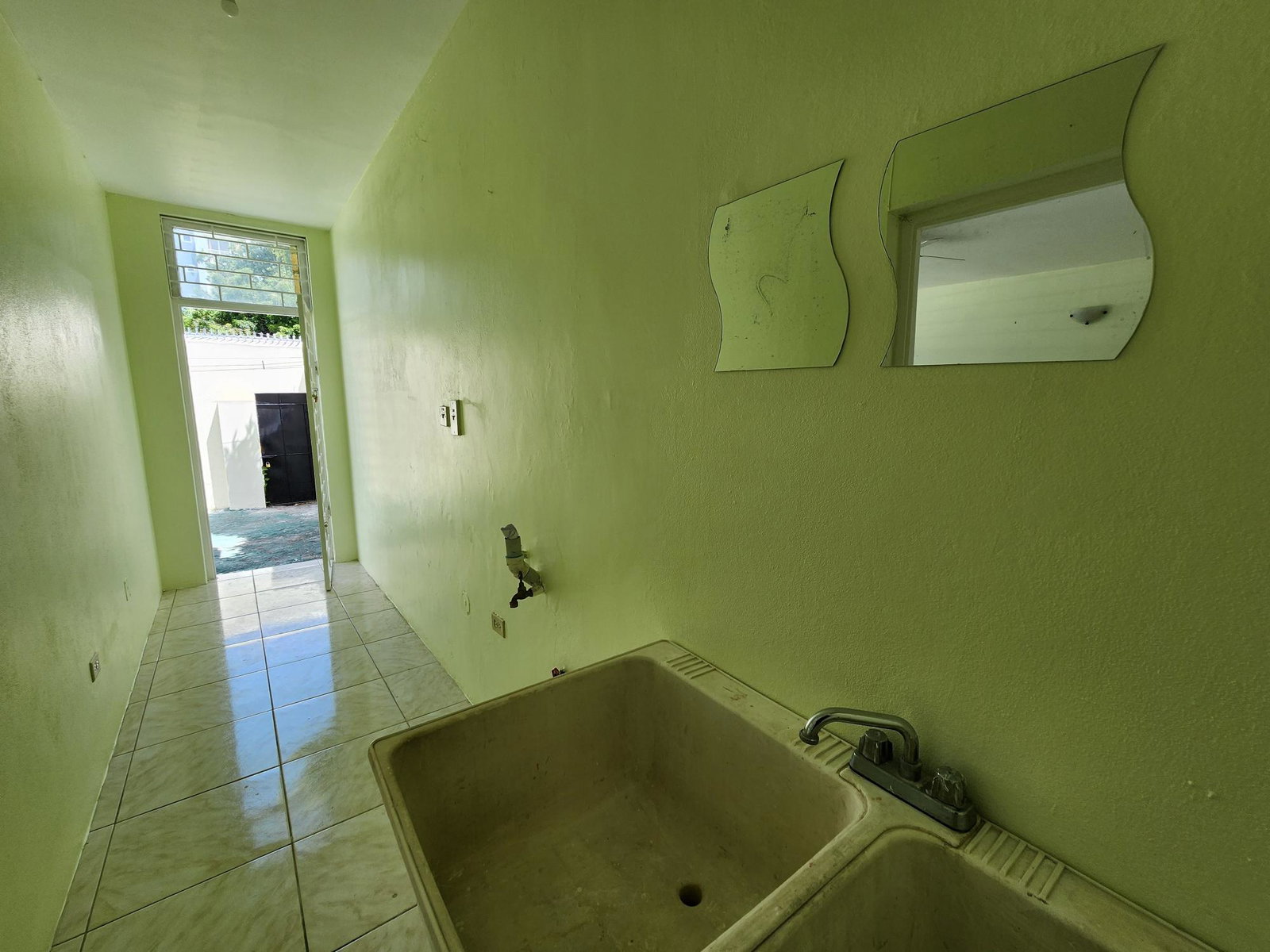 Twenty-First image of 42 Haining Crescent in Kingston 5, St. Andrew, Jamaica - property is For Rent