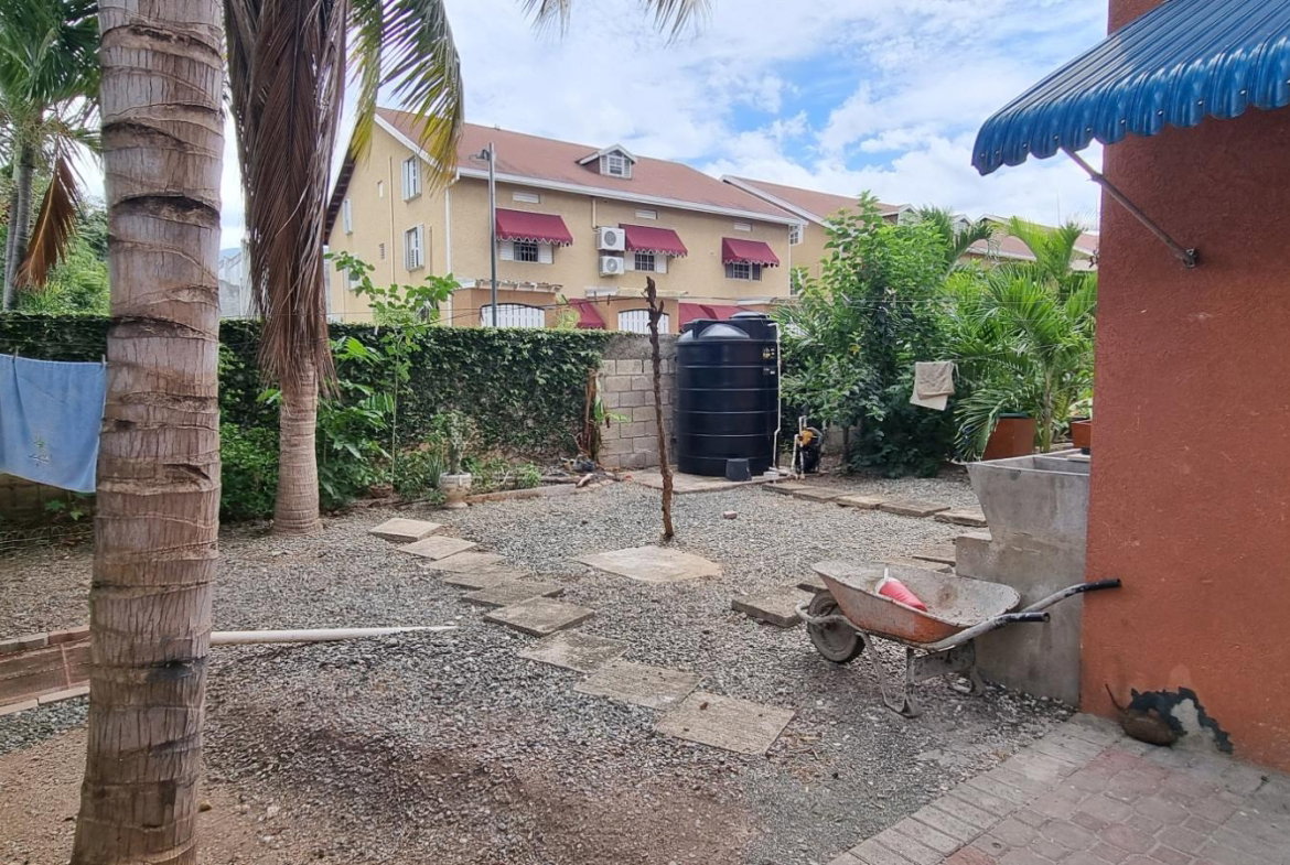 Twenty-Fifth image of 1-9a Liguanea Avenue in Kingston 6, St. Andrew, Jamaica - property is For Rent