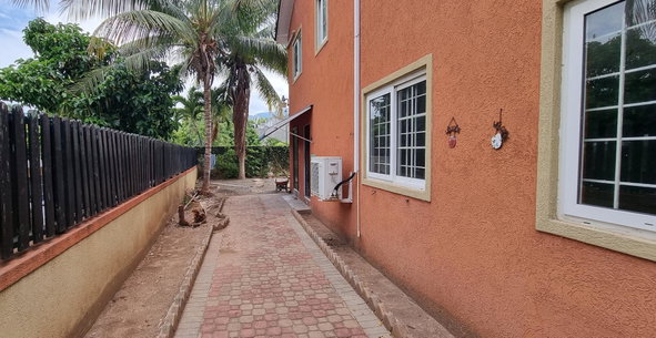Twenty-Ninth image of 1-9a Liguanea Avenue in Kingston 6, St. Andrew, Jamaica - property is For Rent