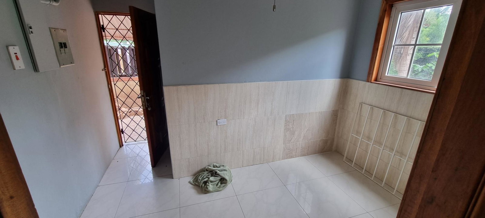 Spacious-2-Bedroom-Townhouse-for-Rent-in-St.-Andrew-Jamaica Eighth image of 1-9a Liguanea Avenue in Kingston 6, St. Andrew, Jamaica - property is For Rent