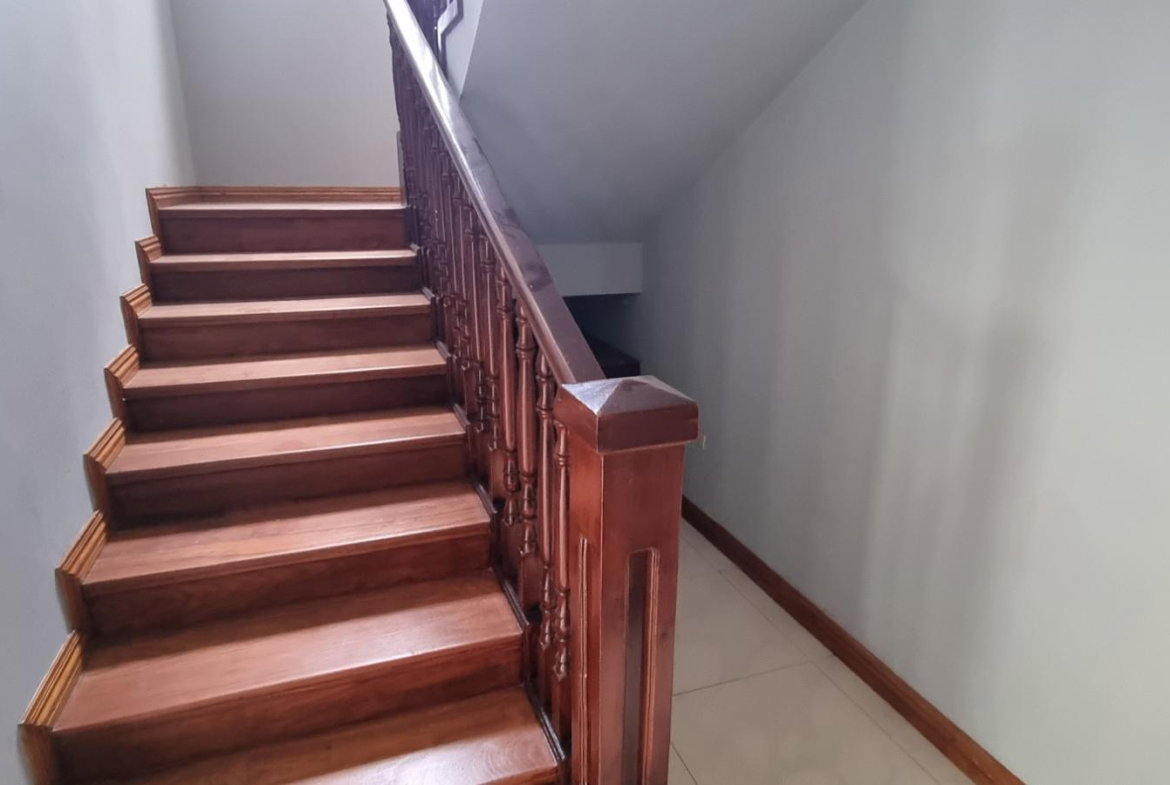 Ninth image of 1-9a Liguanea Avenue in Kingston 6, St. Andrew, Jamaica - property is For Rent