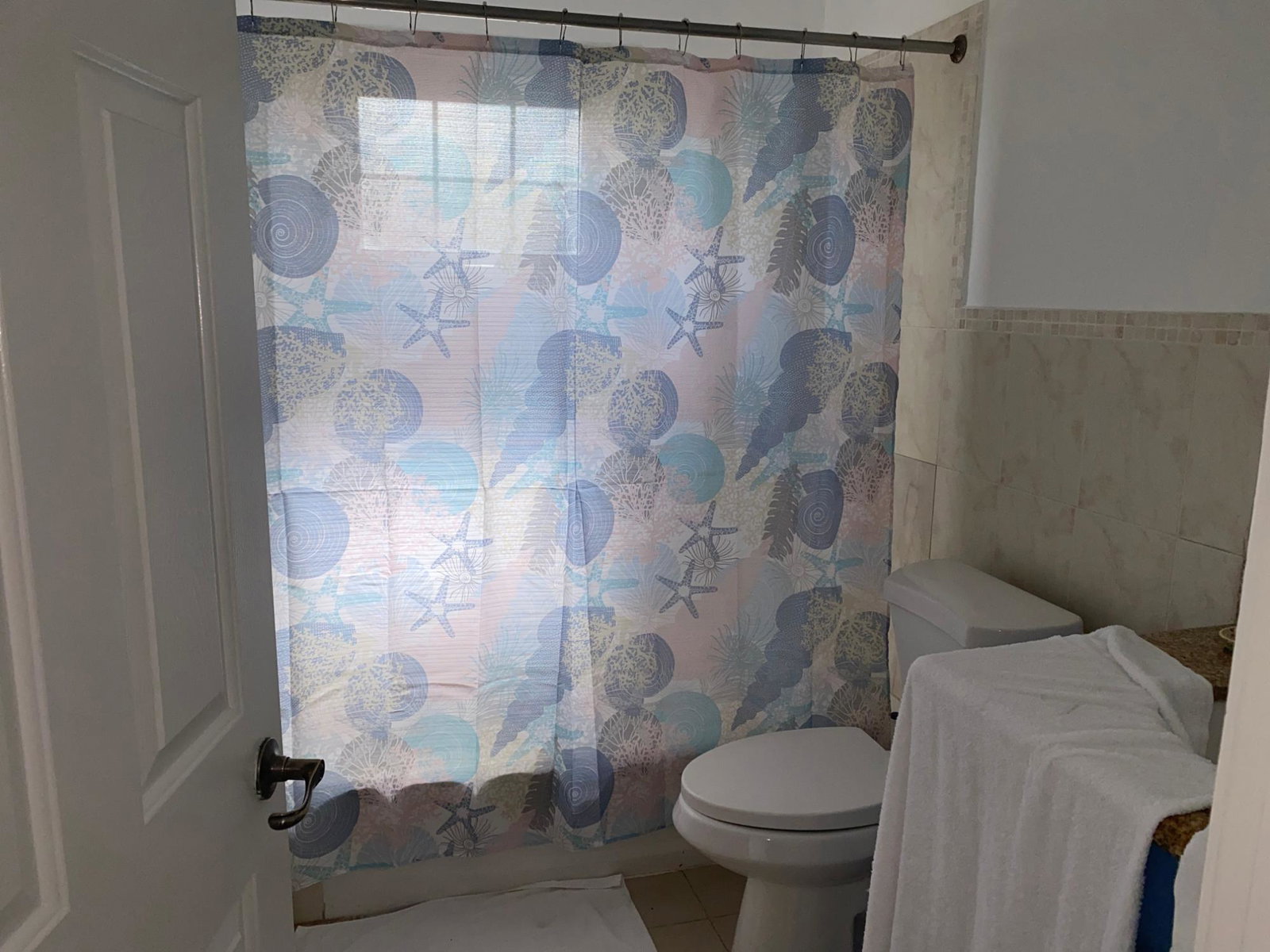 Twentieth image of D104-3 St.michael’s Terrace, Kin in Kingston 6, St. Andrew, Jamaica - property is For Rent