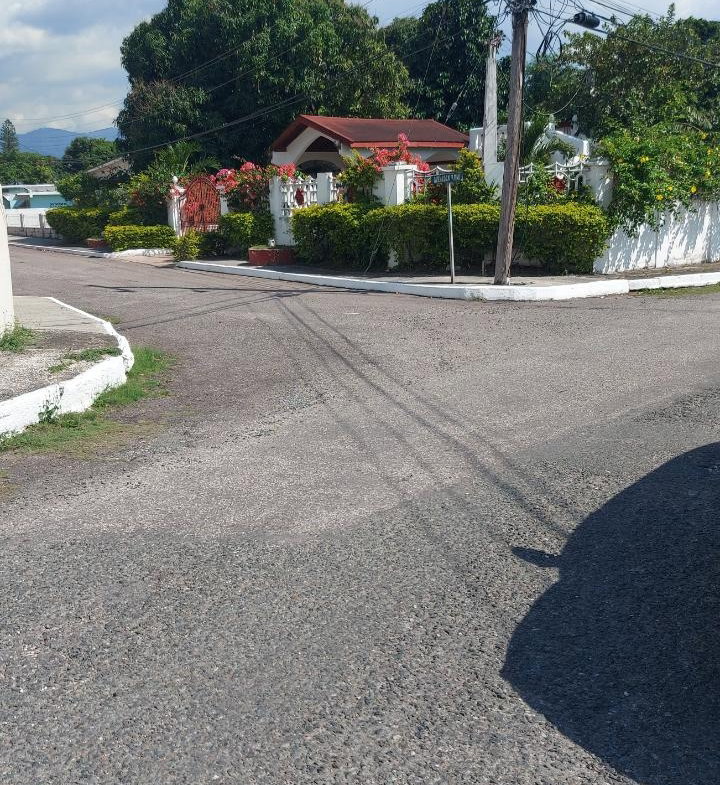 First image of Apt 3-17 Myer dr Kingston 8 in Kingston 8, St. Andrew, Jamaica - property is For Rent