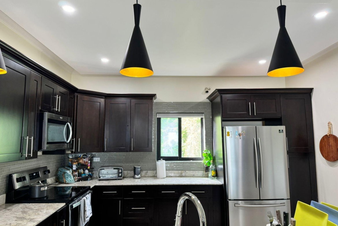 Eleventh image of 7-36 West Bellevue Dr, Kgn 19 in Kingston 19, St. Andrew, Jamaica - property is For Rent