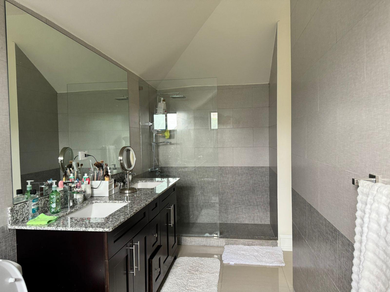 Sixth image of 7-36 West Bellevue Dr, Kgn 19 in Kingston 19, St. Andrew, Jamaica - property is For Rent