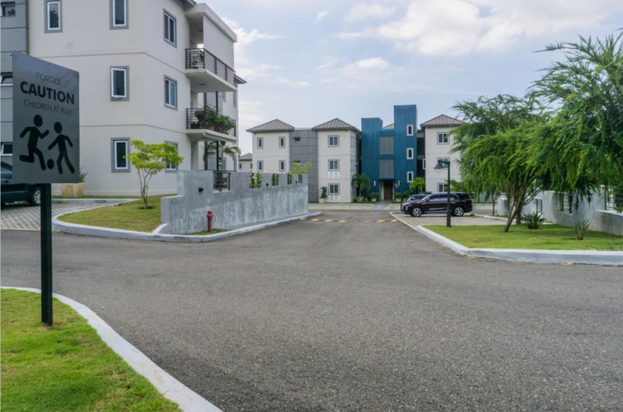 Eleventh image of 42b-16 Garden Close in Kingston 8, St. Andrew, Jamaica - property is For Rent